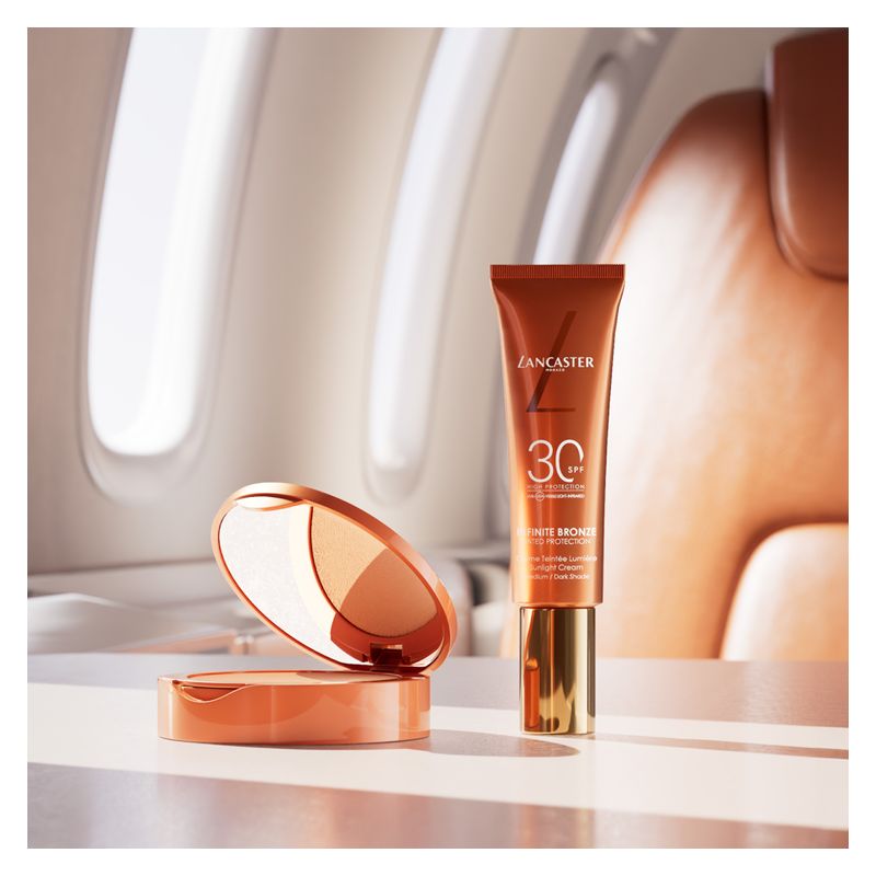 LANCASTER Infinite Bronze Tinted Proctection Spf 30 - Sunlight Cream 01  - Fondotinta Fluido
